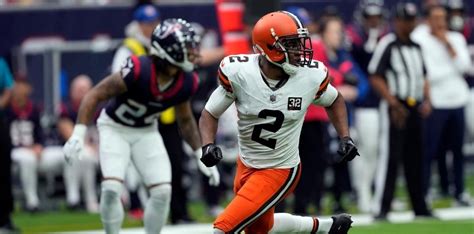 FanDuel NFL DFS: Week 16's Perfect Lineup.